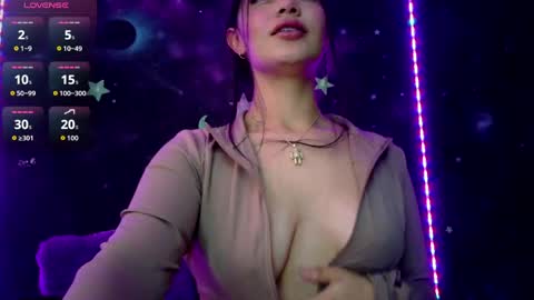 valentinarojass_ online show from 04-13-26, 05:51