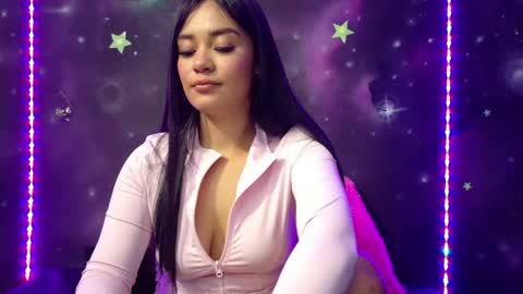 valentinarojass_ online show from 06-06-26, 04:12
