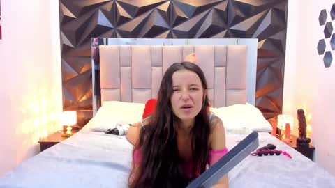 Snapshot of valentinasu chatting on 10-23-25, 02:38 Valentina online show from 10-23-25, 02:38