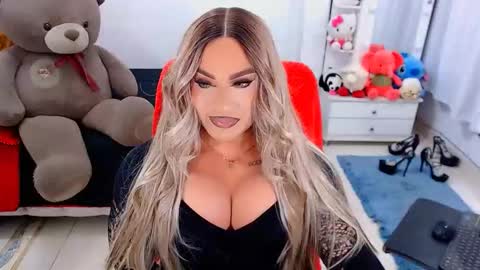 Snapshot of valentinaxqueen chatting on 09-29-25, 09:08 online show from 09-29-25, 09:08