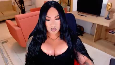 Snapshot of valentinaxqueen chatting on 11-26-25, 03:29 online show from 11-26-25, 03:29