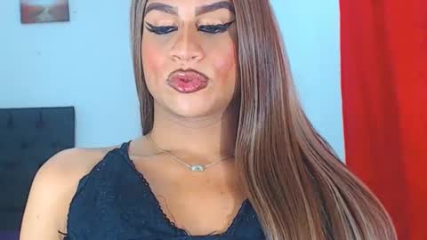 VALENTINA   online show from 01-14-25, 01:47