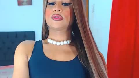 VALENTINA   online show from 02-10-25, 06:35