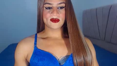 VALENTINA   online show from 12-18-25, 06:58