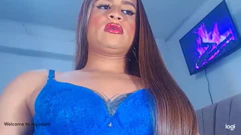 Snapshot of valentinaxxxdoll chatting on 02-08-26, 08:23 VALENTINA online show from 02-08-26, 08:23