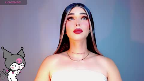 Snapshot of valentinne_marian chatting on 10-14-25, 06:03 Marian online show from 10-14-25, 06:03