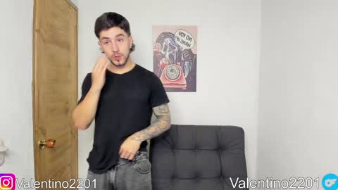 valentino online show from 02-01-25, 01:34