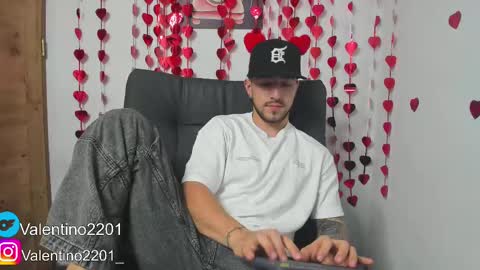 valentino online show from 02-15-25, 04:36