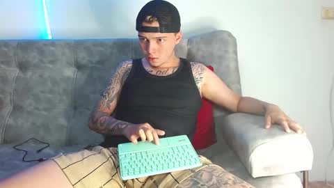 Snapshot of valentino_bel chatting on 12-02-25, 12:10 Nick online show from 12-02-25, 12:10