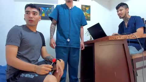 Snapshot of valentino_bel chatting on 01-08-26, 01:02 Nick online show from 01-08-26, 01:02