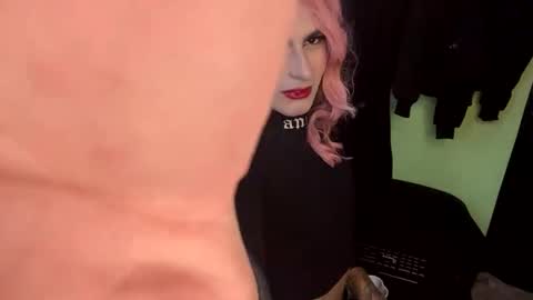 Snapshot of valentino_bs chatting on 01-08-26, 07:49 valentino_bs online show from 01-08-26, 07:49