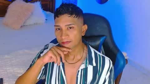 Mistery Guy online show from 12-15-25, 03:22