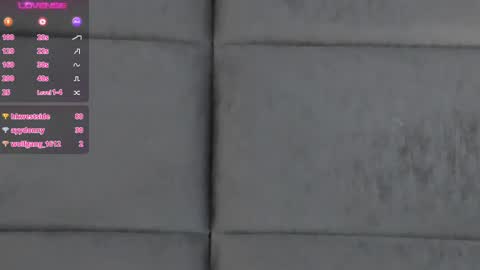 Snapshot of valentino_moon chatting on 01-18-25, 06:34 valentino moon online show from 01-18-25, 06:34