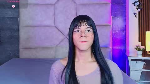 Snapshot of valentino_moon chatting on 11-30-25, 03:54 valentino moon online show from 11-30-25, 03:54