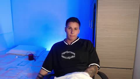 VALENTINO online show from 03-14-26, 08:36