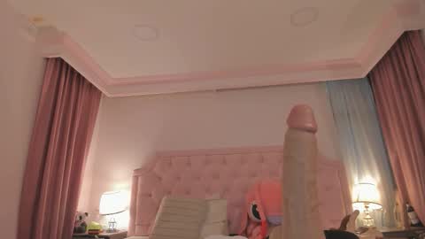 Snapshot of valentoro1 chatting on 02-14-26, 12:13 Vale Toro online show from 02-14-26, 12:13