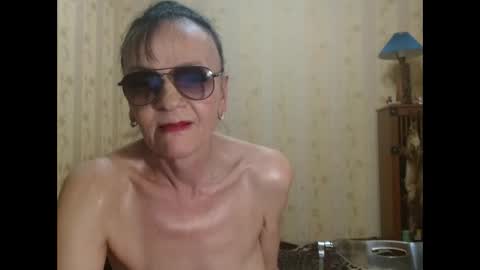 valentijm online show from 04-09-26, 08:25