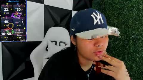 valeri_harpers4 online show from 11-12-25, 02:45