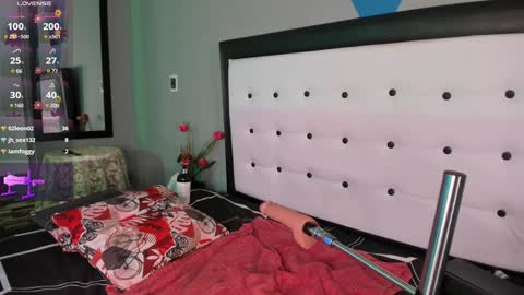 Snapshot of valeri_hurtado chatting on 12-19-24, 05:29 Valeria online show from 12-19-24, 05:29