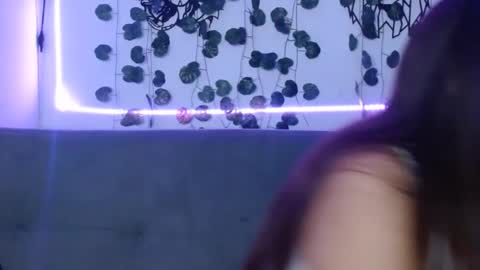 valeria online show from 01-22-25, 08:40