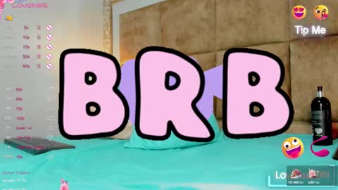 Costume lover online show from 02-12-25, 06:51