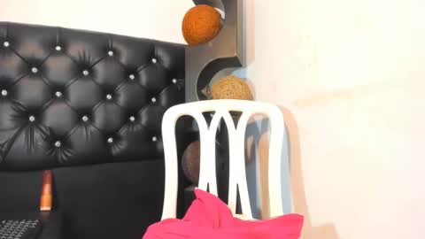Snapshot of valeriapinkk chatting on 04-24-26, 02:52 valeriapinkk online show from 04-24-26, 02:52