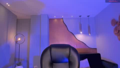 Valeria online show from 03-11-25, 03:48