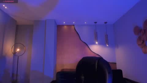 Valeria online show from 03-11-25, 09:56