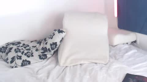 Snapshot of valeriaruiz_1 chatting on 01-02-25, 08:57 Valeria online show from 01-02-25, 08:57