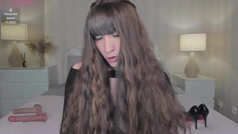 Valeria online show from 10-18-25, 05:43