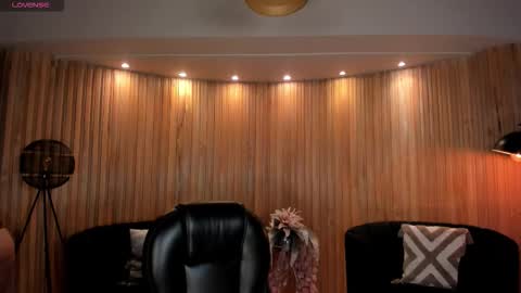 Vale  online show from 12-15-25, 12:20