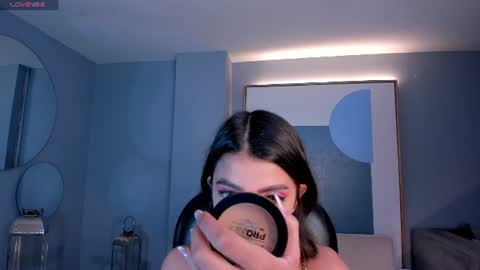 Snapshot of valeriavelvet chatting on 07-11-26, 12:08 Vale online show from 07-11-26, 12:08