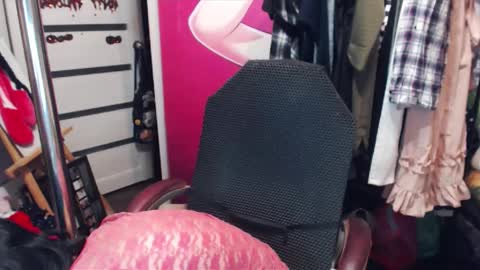 Snapshot of valeriaxkiss chatting on 01-10-25, 08:59 ValeriaXKiss online show from 01-10-25, 08:59