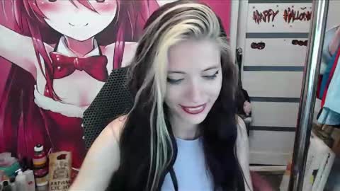 ValeriaXKiss online show from 05-05-26, 02:36