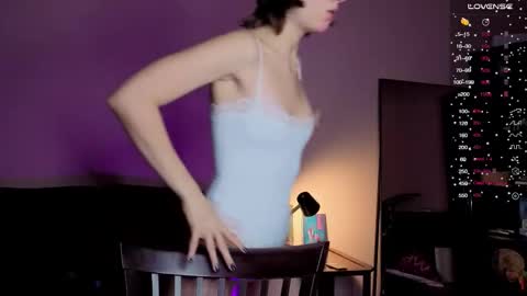 Snapshot of valerie_mooon chatting on 10-31-25, 10:55 Kristi moony online show from 10-31-25, 10:55