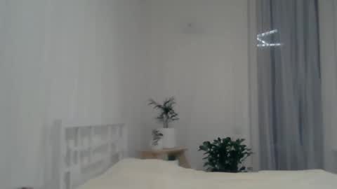 valerie_rose777 online show from 12-01-24, 06:41