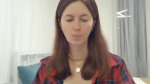 valerie_rose777 online show from 01-01-25, 05:11