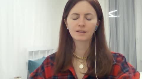 valerie_rose777 online show from 01-06-25, 06:52