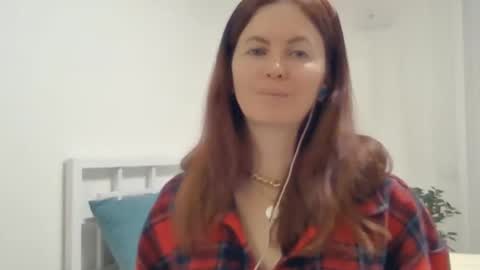 valerie_rose777 online show from 03-02-25, 06:40