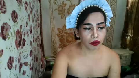 Snapshot of valerie_sensual chatting on 07-25-26, 02:31 valerie_sensual online show from 07-25-26, 02:31