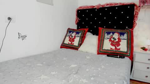 Snapshot of valeriebl chatting on 12-01-25, 11:43 Valerie Blake online show from 12-01-25, 11:43