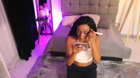 Snapshot of valeriebony chatting on 01-06-25, 03:42 Valerie Style3 online show from 01-06-25, 03:42