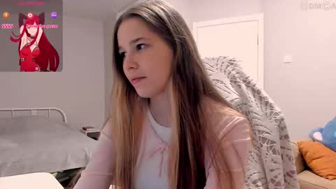 Snapshot of valeriebubbles chatting on 10-15-25, 03:12 Valerie online show from 10-15-25, 03:12