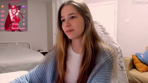 Snapshot of valeriebubbles chatting on 10-31-25, 09:16 Valerie online show from 10-31-25, 09:16