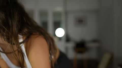 Valerie online show from 09-20-25, 03:18