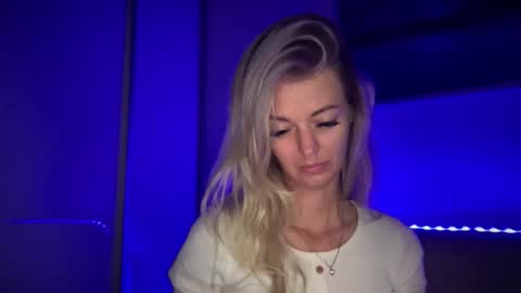 Valerie  online show from 09-19-25, 09:26