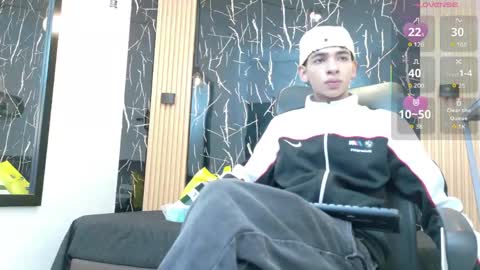 Snapshot of valerihot_1 chatting on 05-27-26, 02:52 VALERIO online show from 05-27-26, 02:52