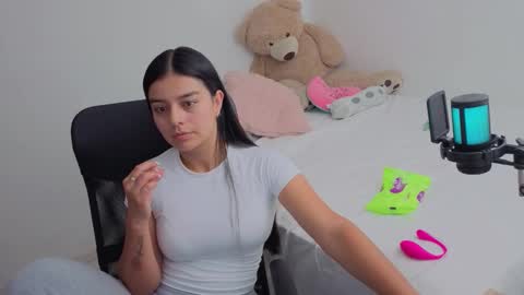 Juli C online show from 03-25-26, 12:49