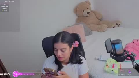 Snapshot of valerihouse_ chatting on 06-11-26, 02:53 valerihouse_ online show from 06-11-26, 02:53
