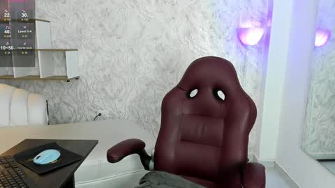 Valeria GomezGMT-5 2200-0600 online show from 06-04-26, 03:56